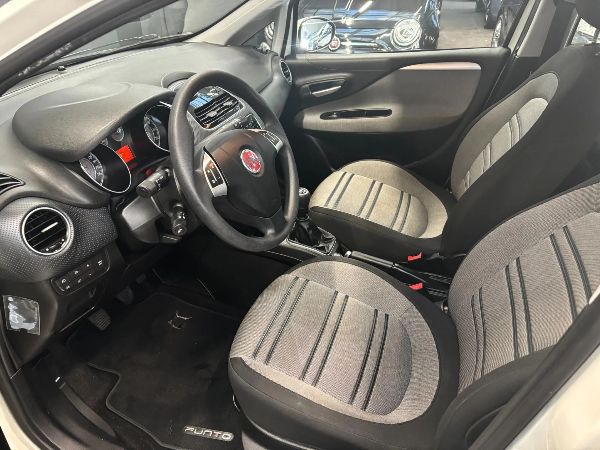 Hoofdafbeelding Fiat Punto