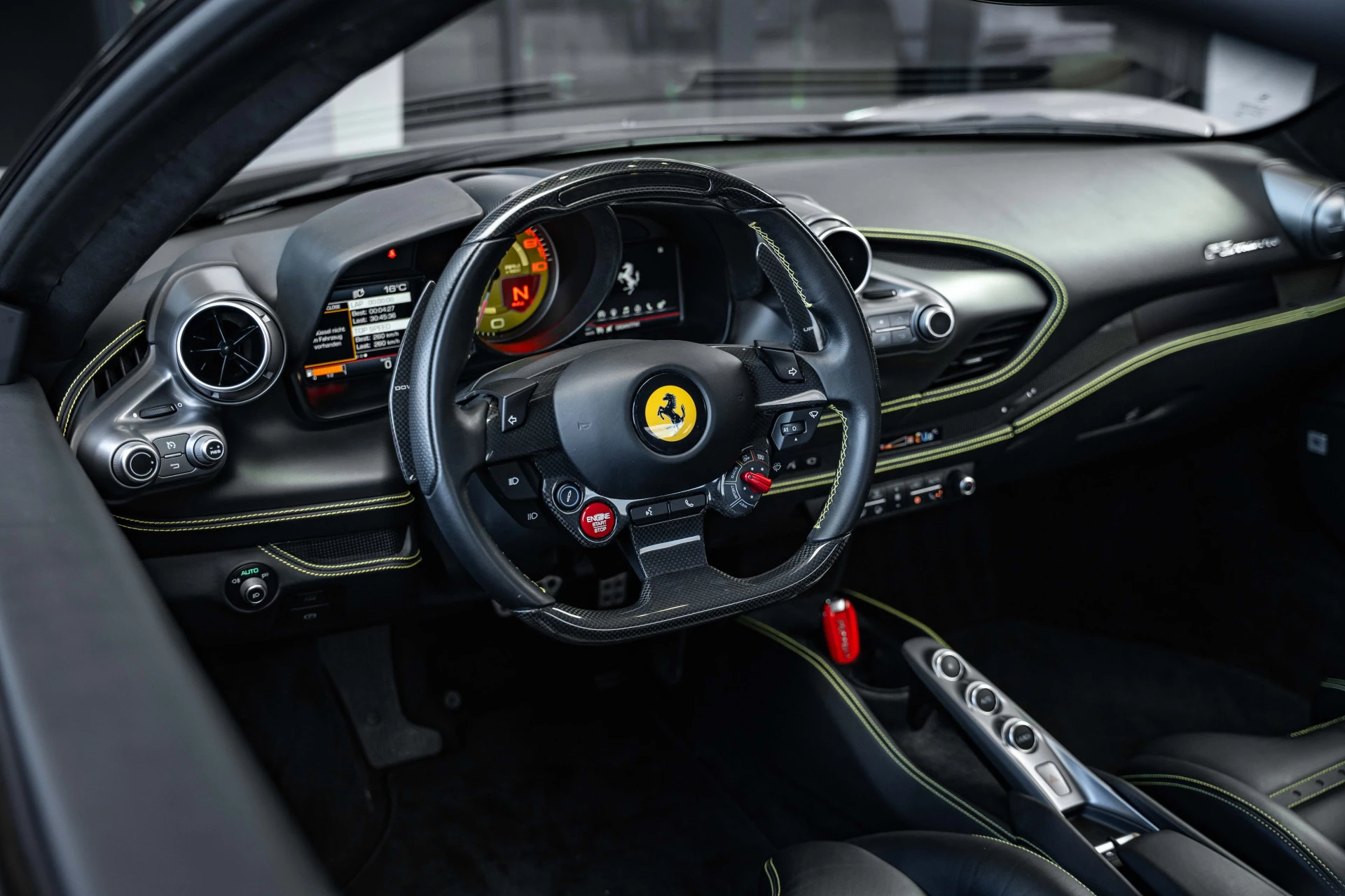 Hoofdafbeelding Ferrari F8 Tributo