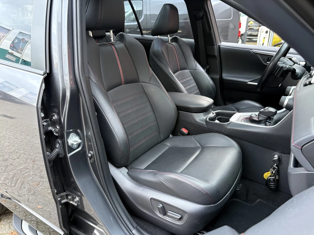 Hoofdafbeelding Toyota RAV4