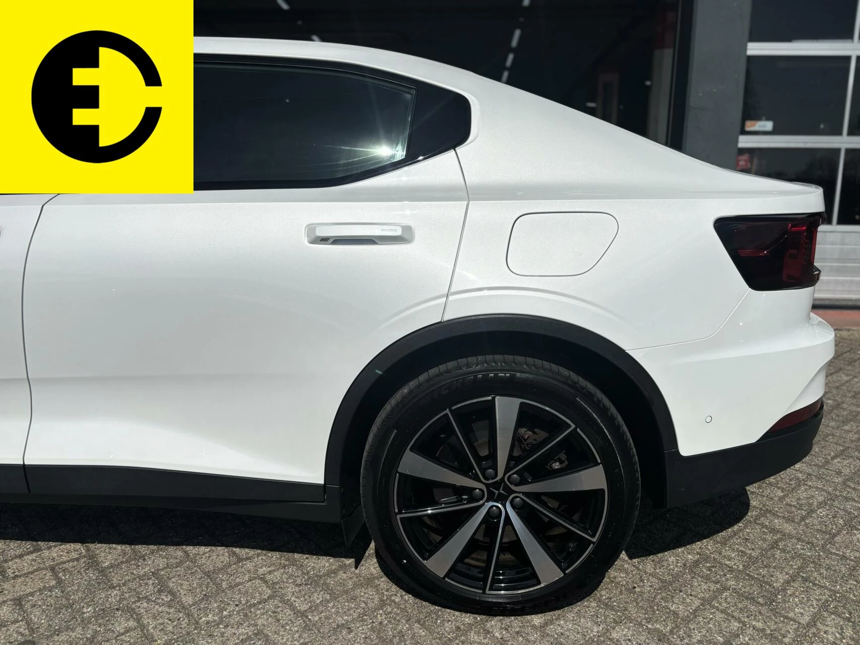 Hoofdafbeelding Polestar 2
