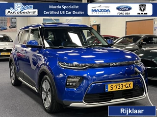 Hoofdafbeelding Kia e-Soul Kia e-Soul ExecutiveLine 64kWh 204PK Automaat | Leder | Navigatie | Head-Up display | Schuifdak | Trekhaak | Harman Kardon Audio