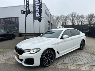 Hoofdafbeelding BMW 5 Serie BMW 5 Serie 530e High Executive M-sport 2020 *BTW *M5 Seats *Laser *20inch