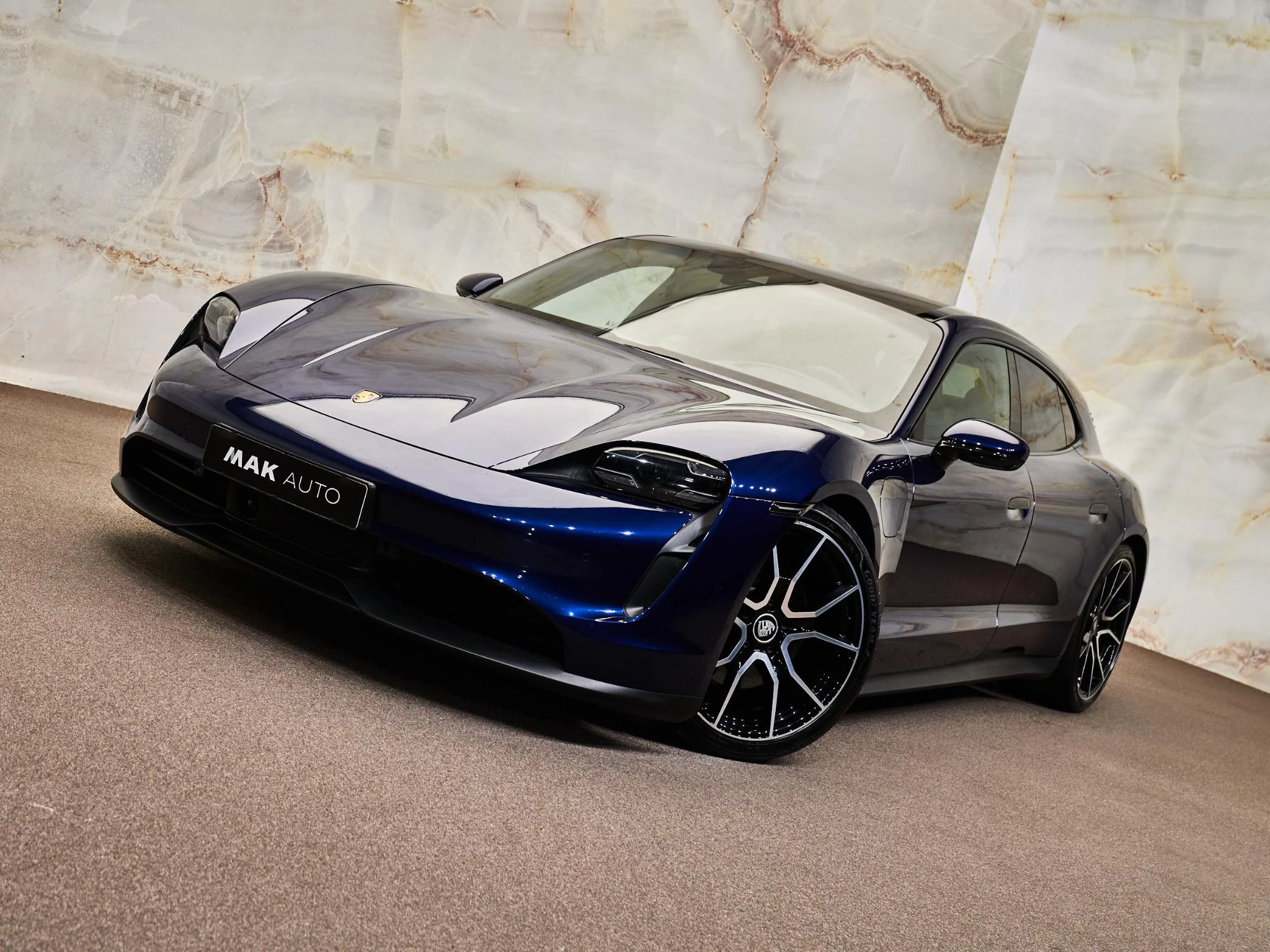 Hoofdafbeelding Porsche Taycan