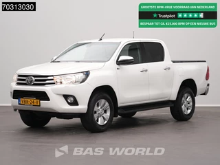 Hoofdafbeelding Toyota Hilux Toyota Hilux 2.4 D-4D-F Double Cab Automaat Trekhaak Airco Cruise Camera Pickup Terreinwagen Airco Trekhaak Cruise control