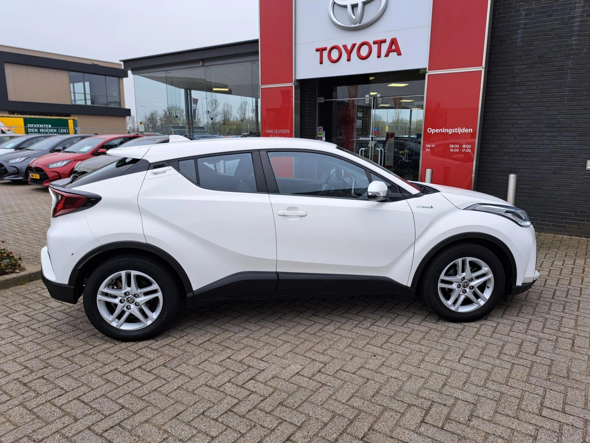 Hoofdafbeelding Toyota C-HR