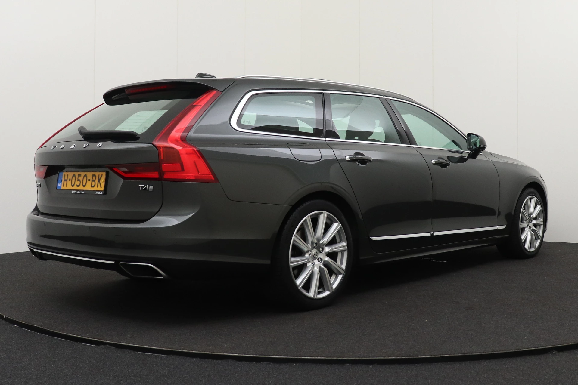 Hoofdafbeelding Volvo V90