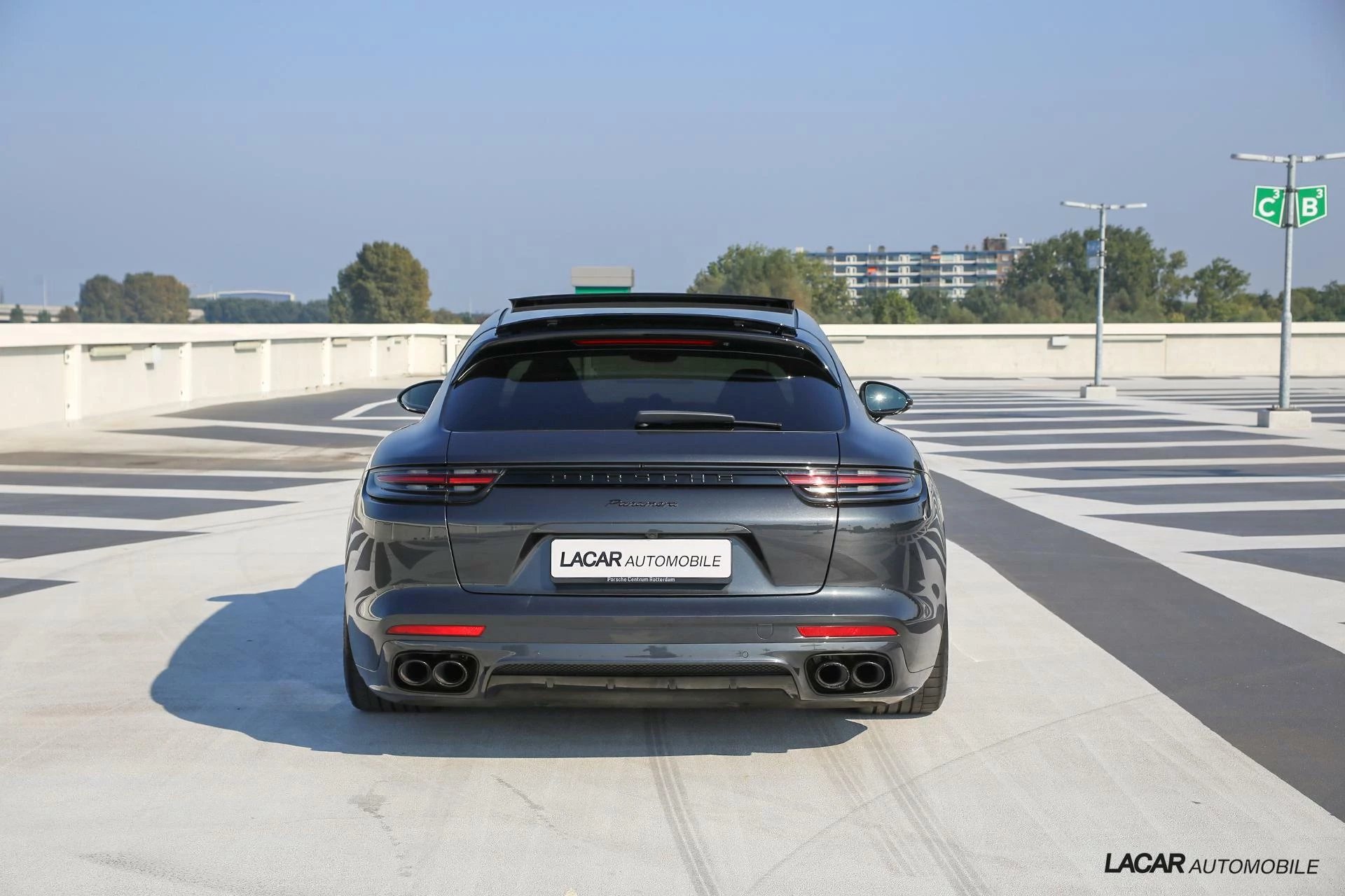 Hoofdafbeelding Porsche Panamera