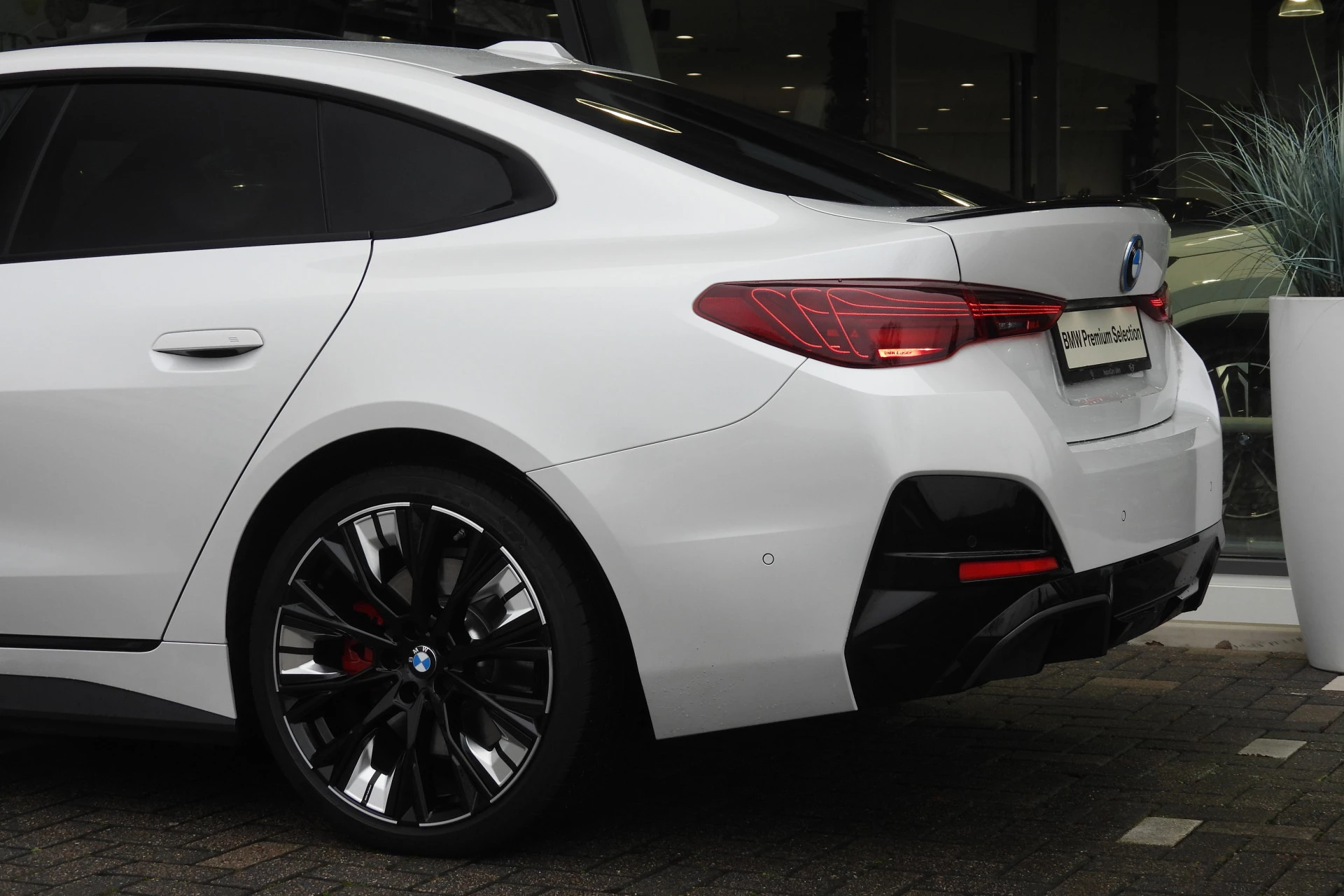 Hoofdafbeelding BMW i4