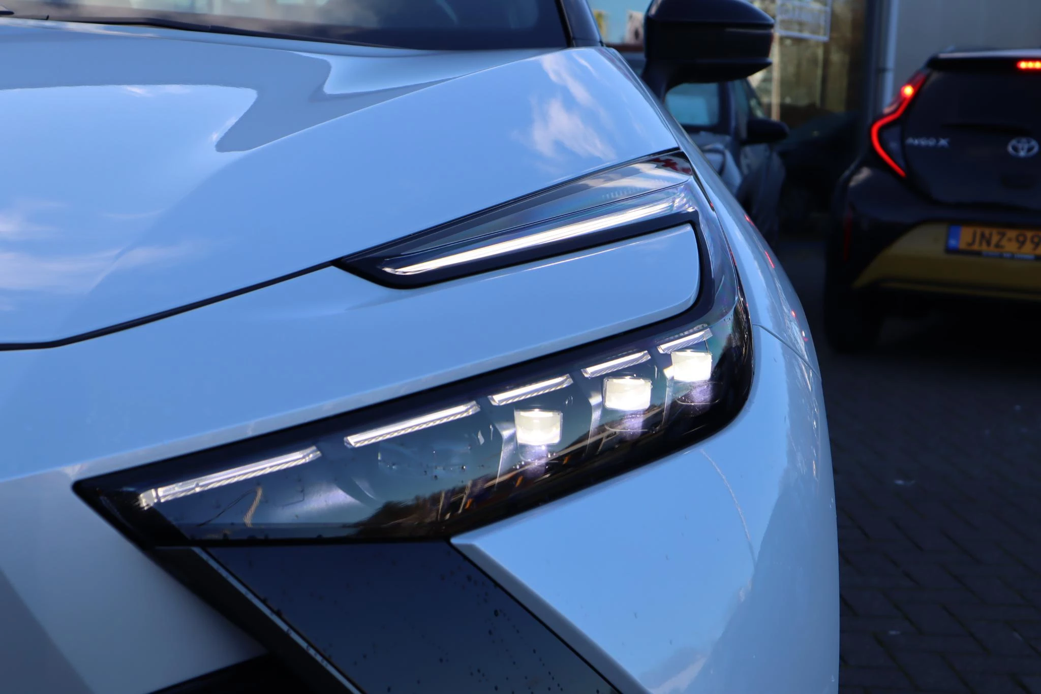 Hoofdafbeelding Toyota C-HR