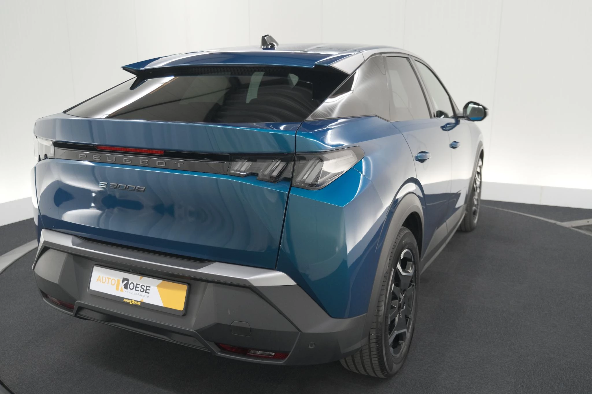 Hoofdafbeelding Peugeot e-3008