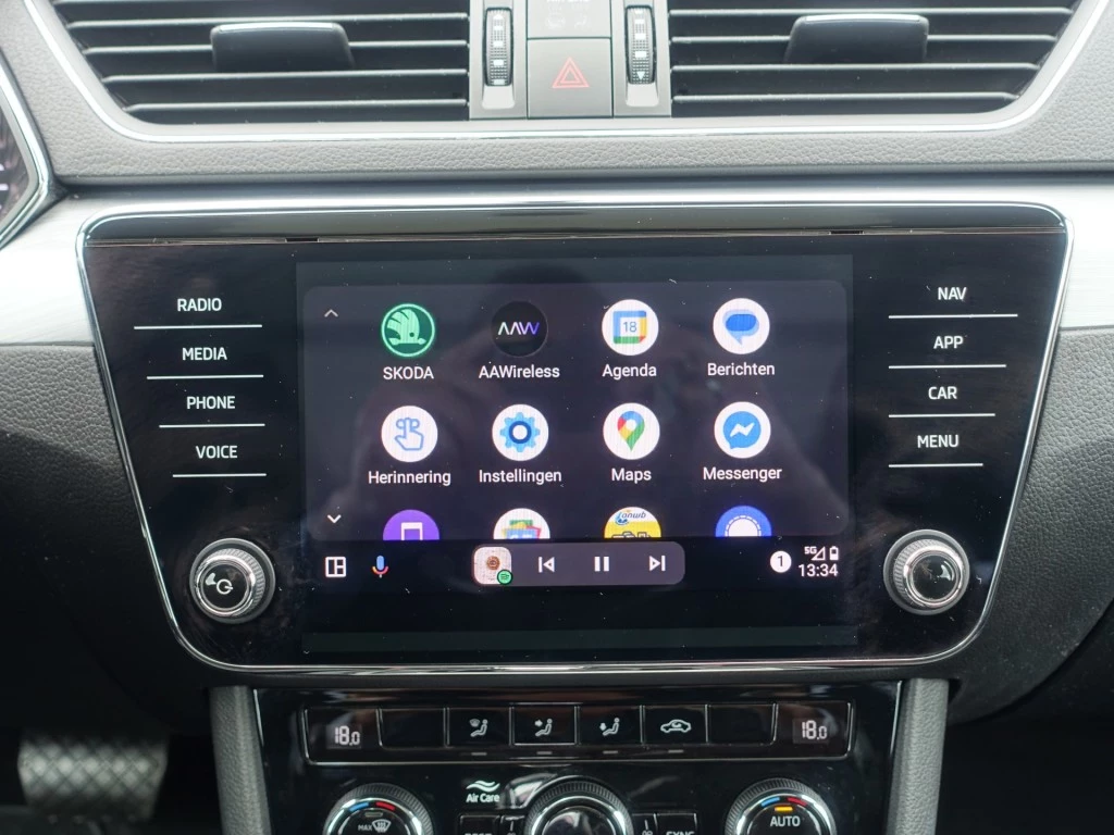Hoofdafbeelding Škoda Superb