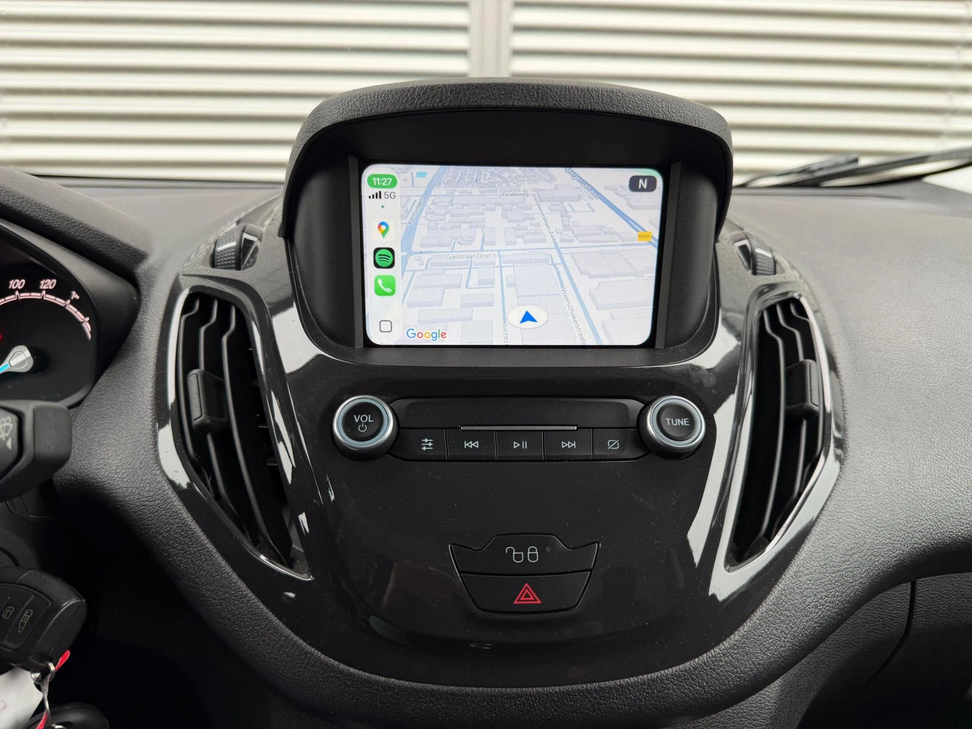 Hoofdafbeelding Ford Transit Courier