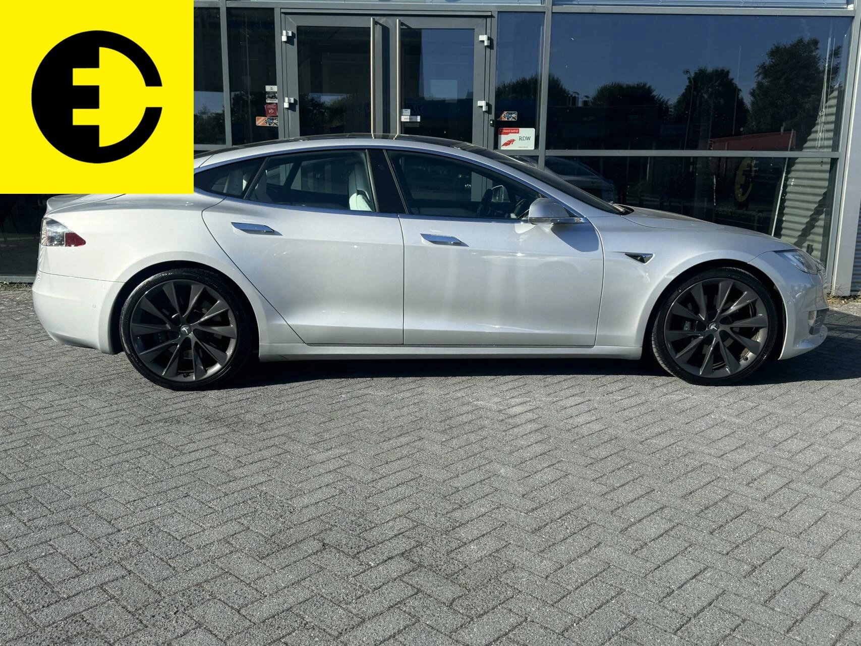 Hoofdafbeelding Tesla Model S