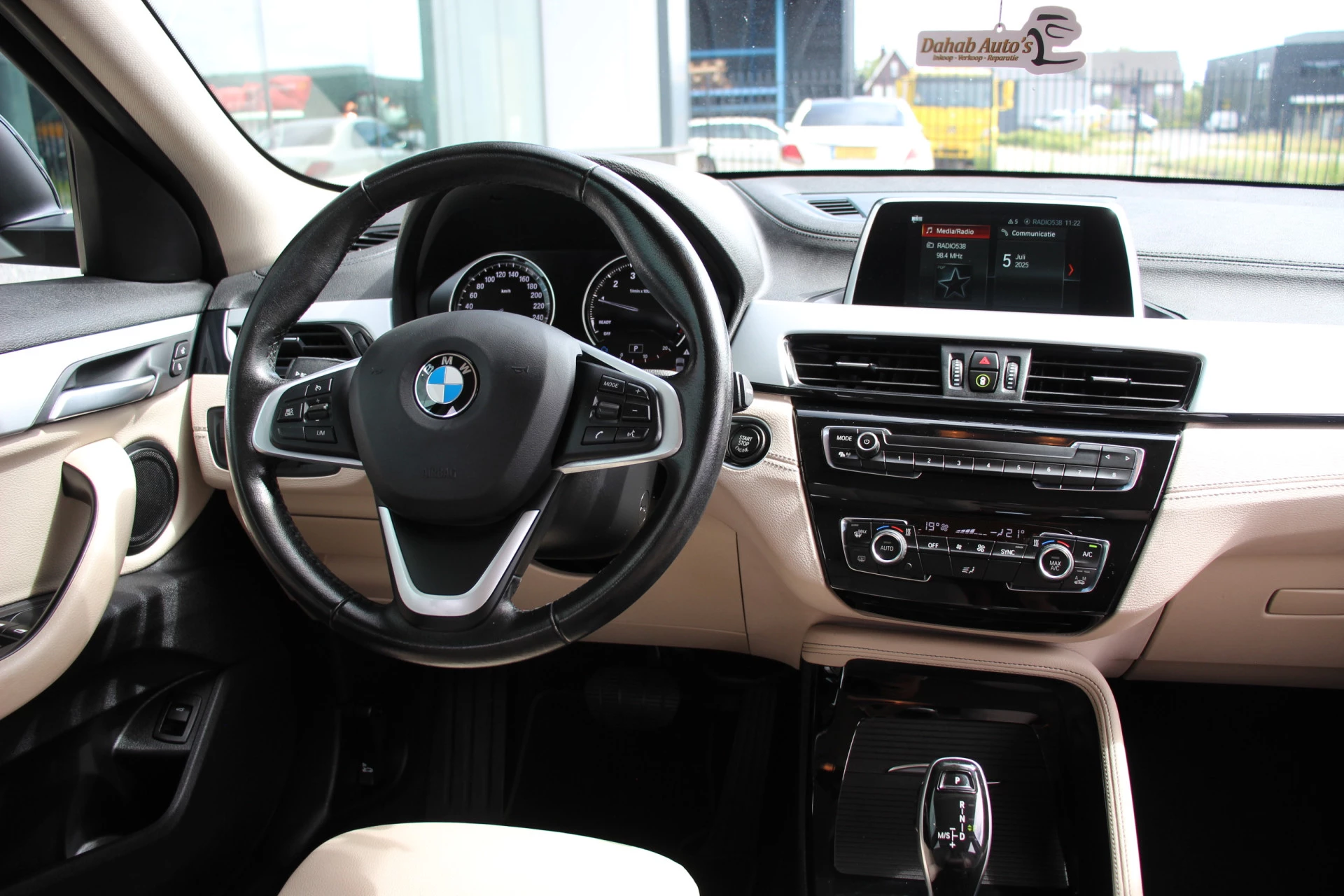 Hoofdafbeelding BMW X2