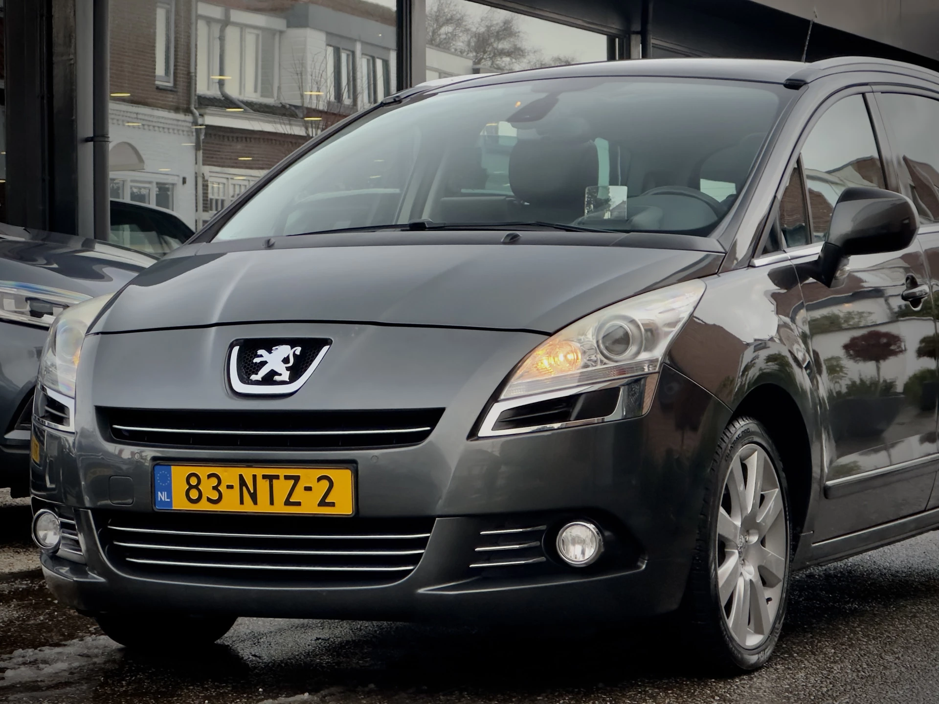 Hoofdafbeelding Peugeot 5008