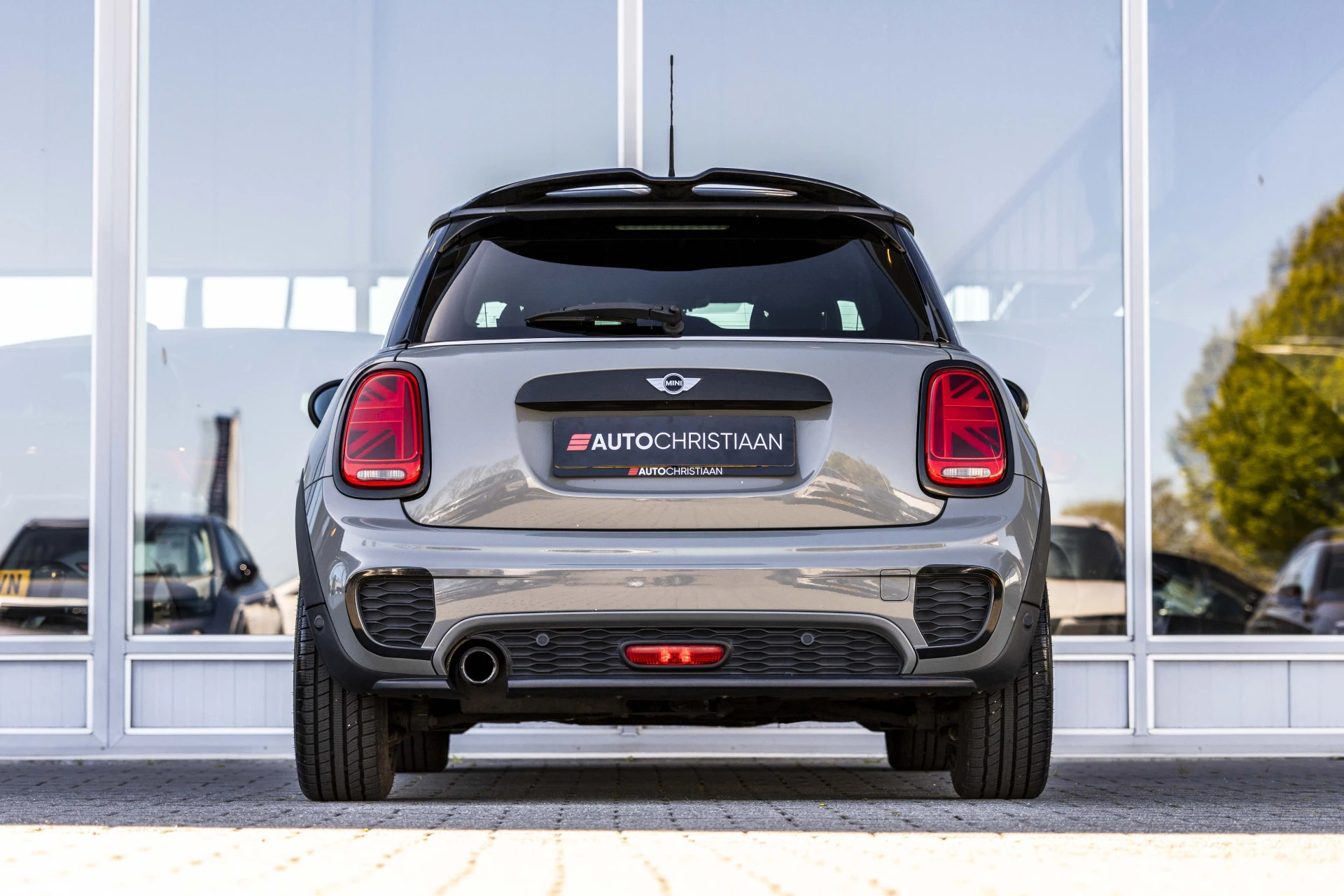 Hoofdafbeelding MINI One
