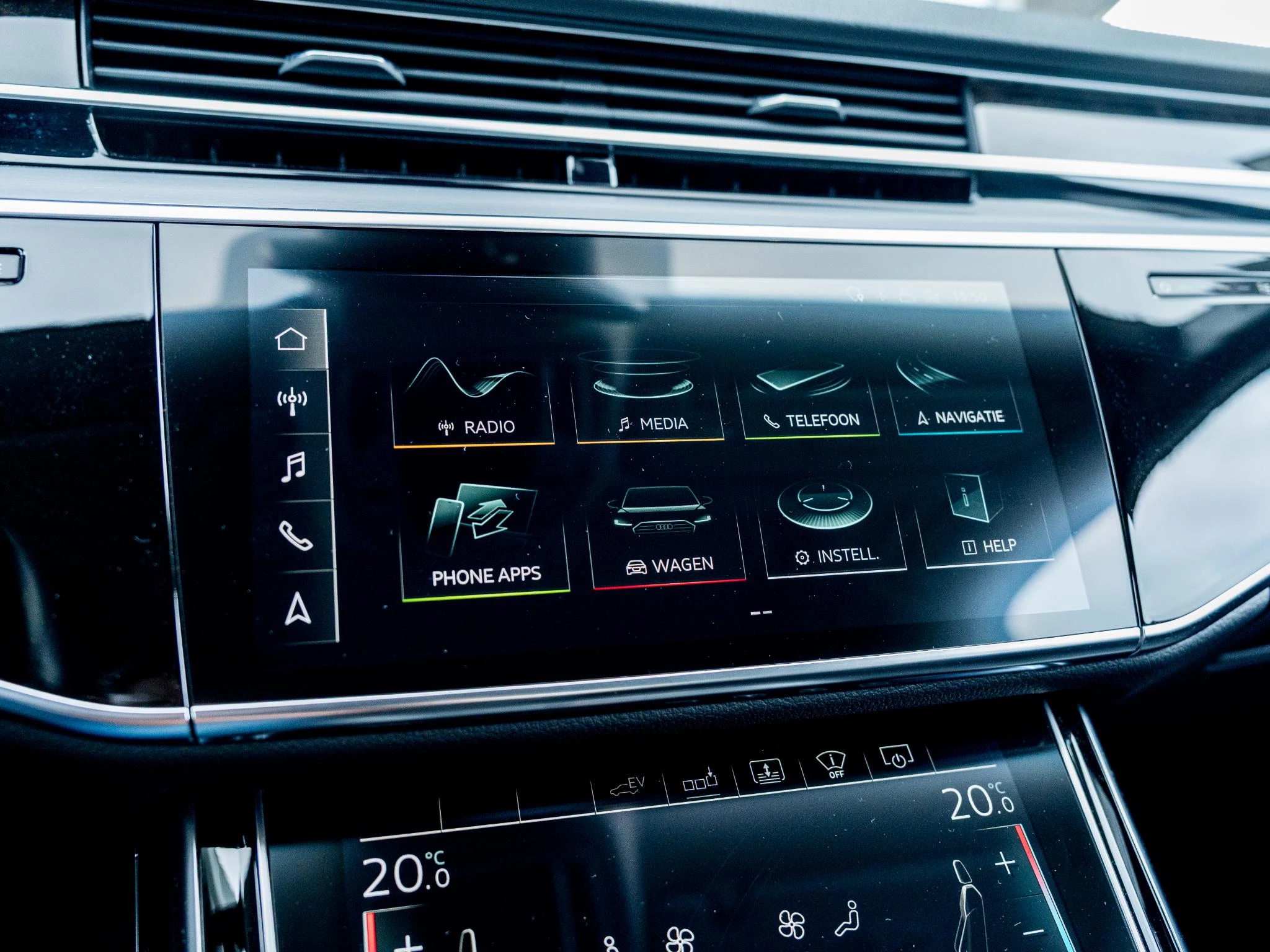 Hoofdafbeelding Audi A8