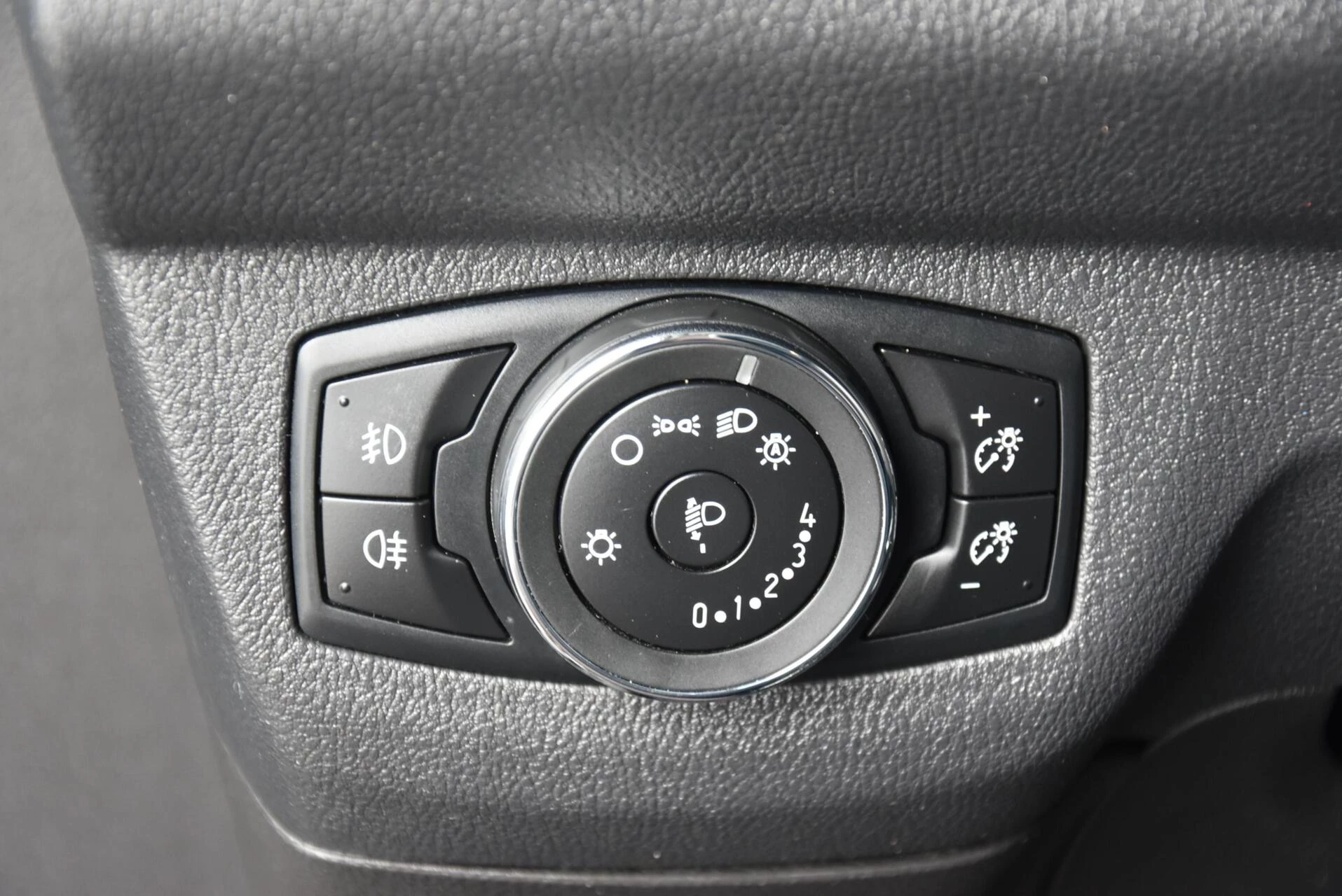 Hoofdafbeelding Ford Transit Courier