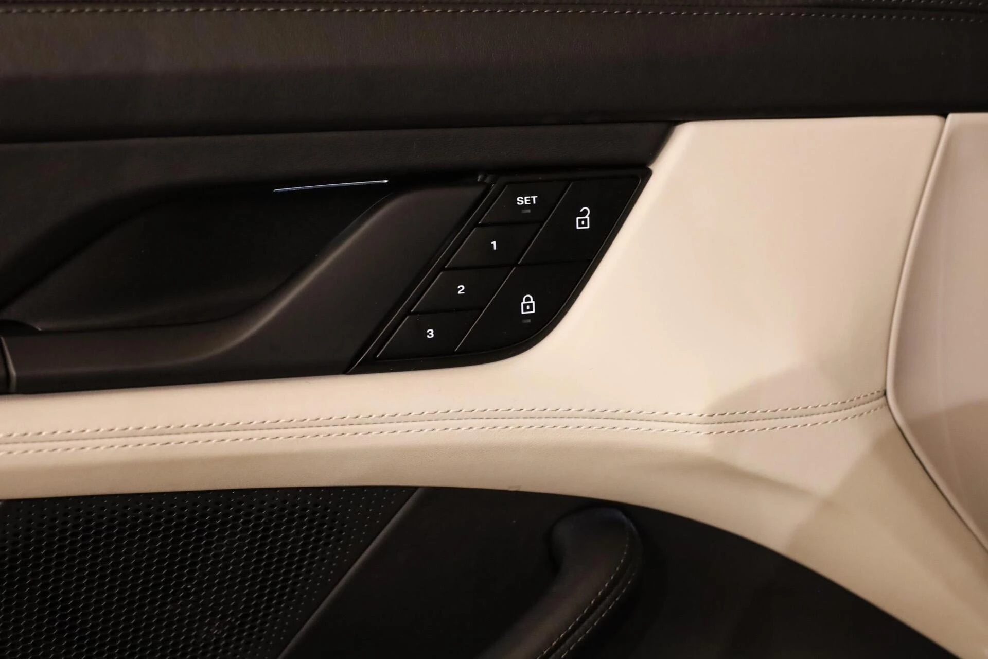 Hoofdafbeelding Porsche Taycan