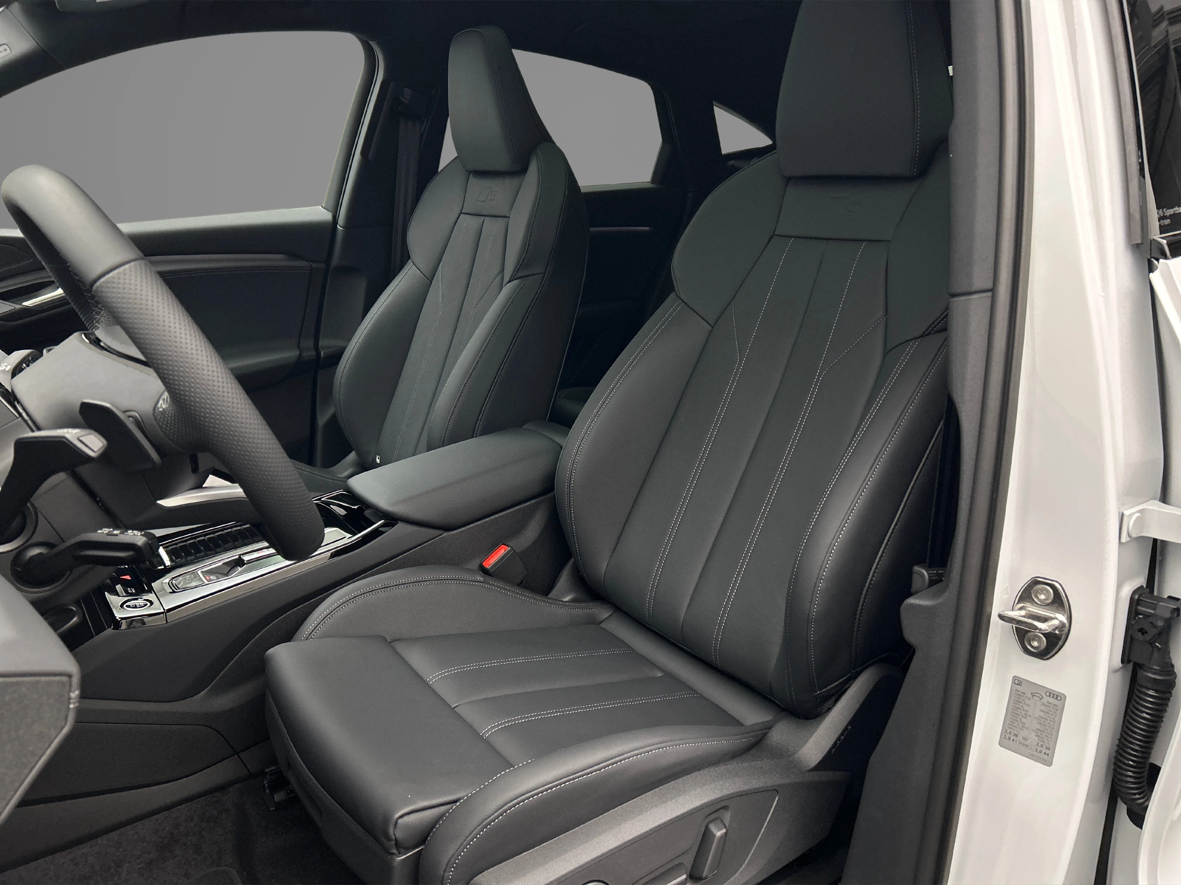 Hoofdafbeelding Audi Q6 e-tron