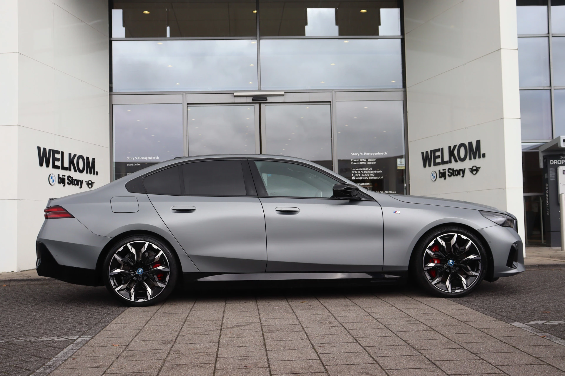 Hoofdafbeelding BMW i5
