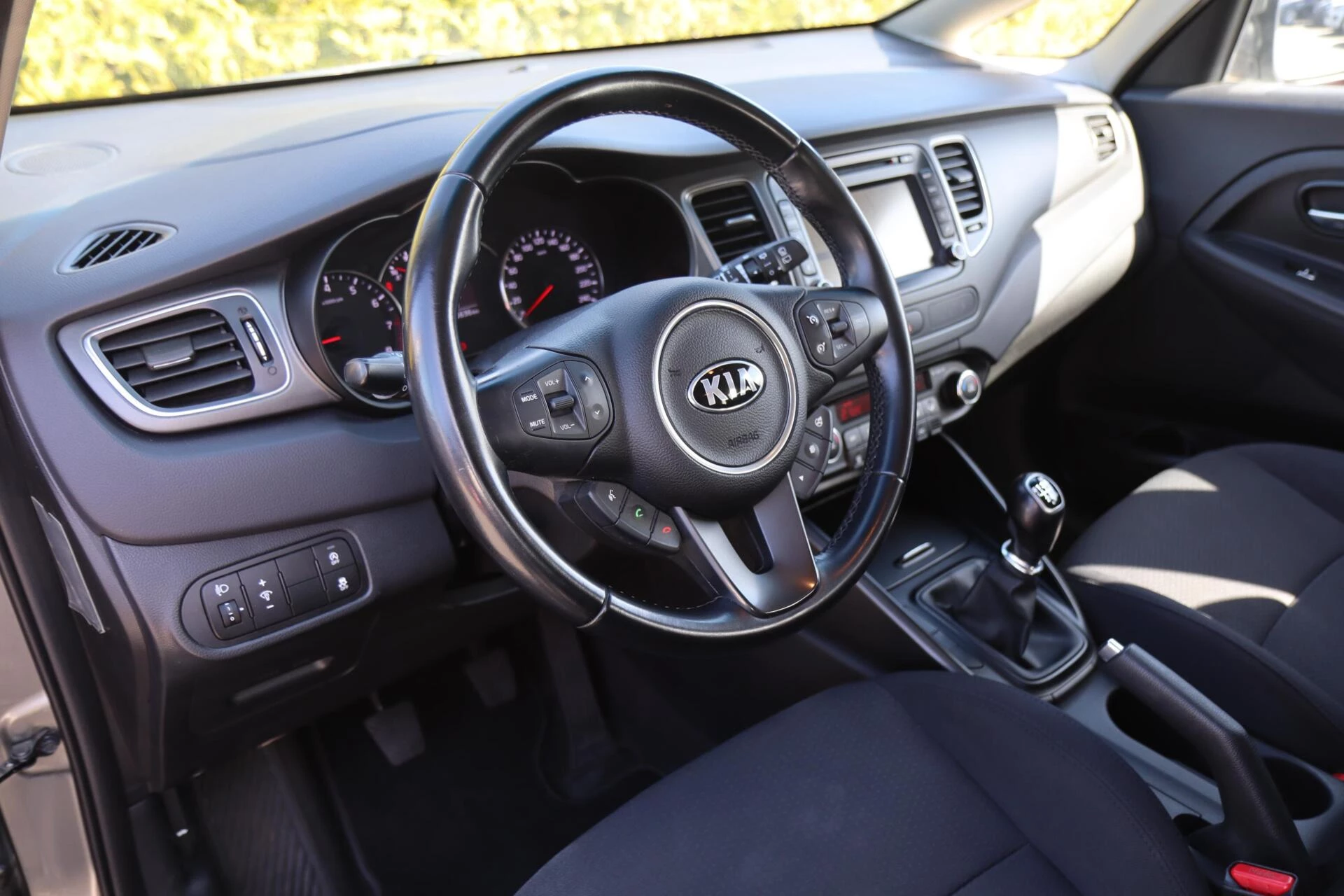 Hoofdafbeelding Kia Carens