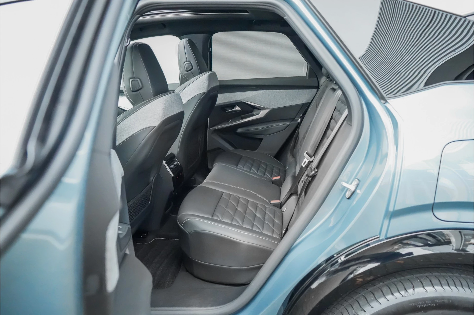 Hoofdafbeelding Peugeot e-3008