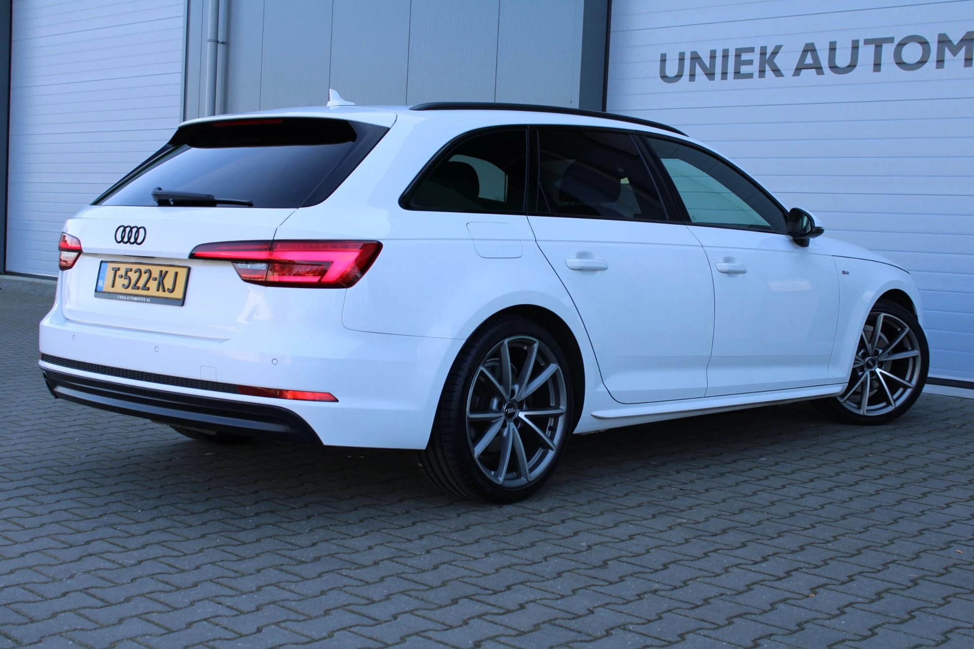 Hoofdafbeelding Audi A4