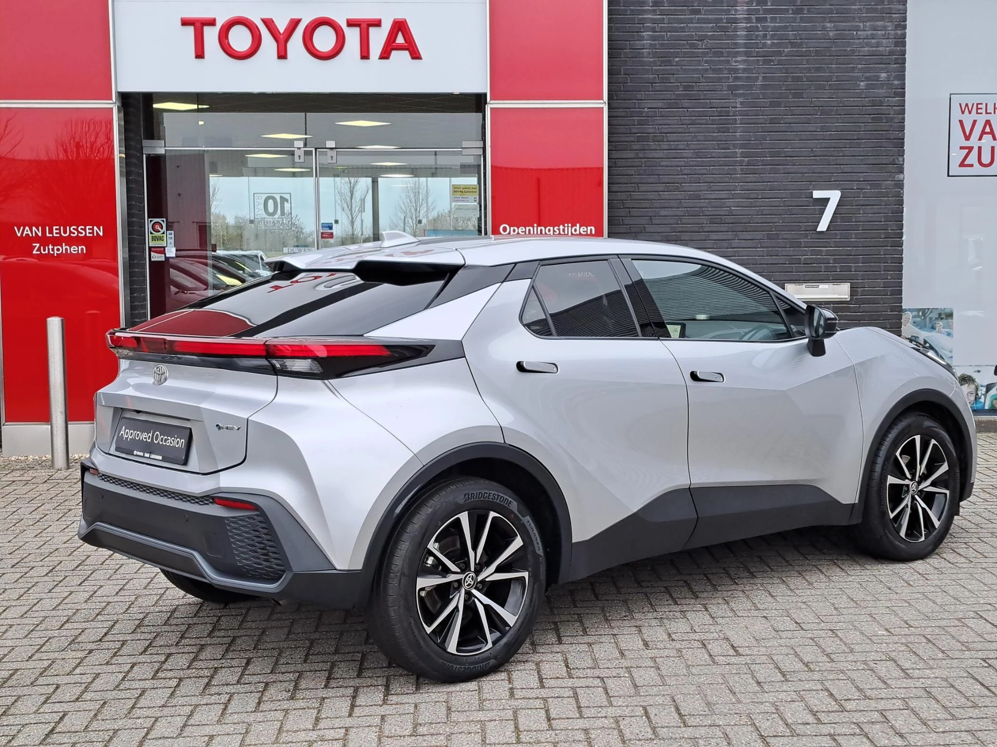 Hoofdafbeelding Toyota C-HR