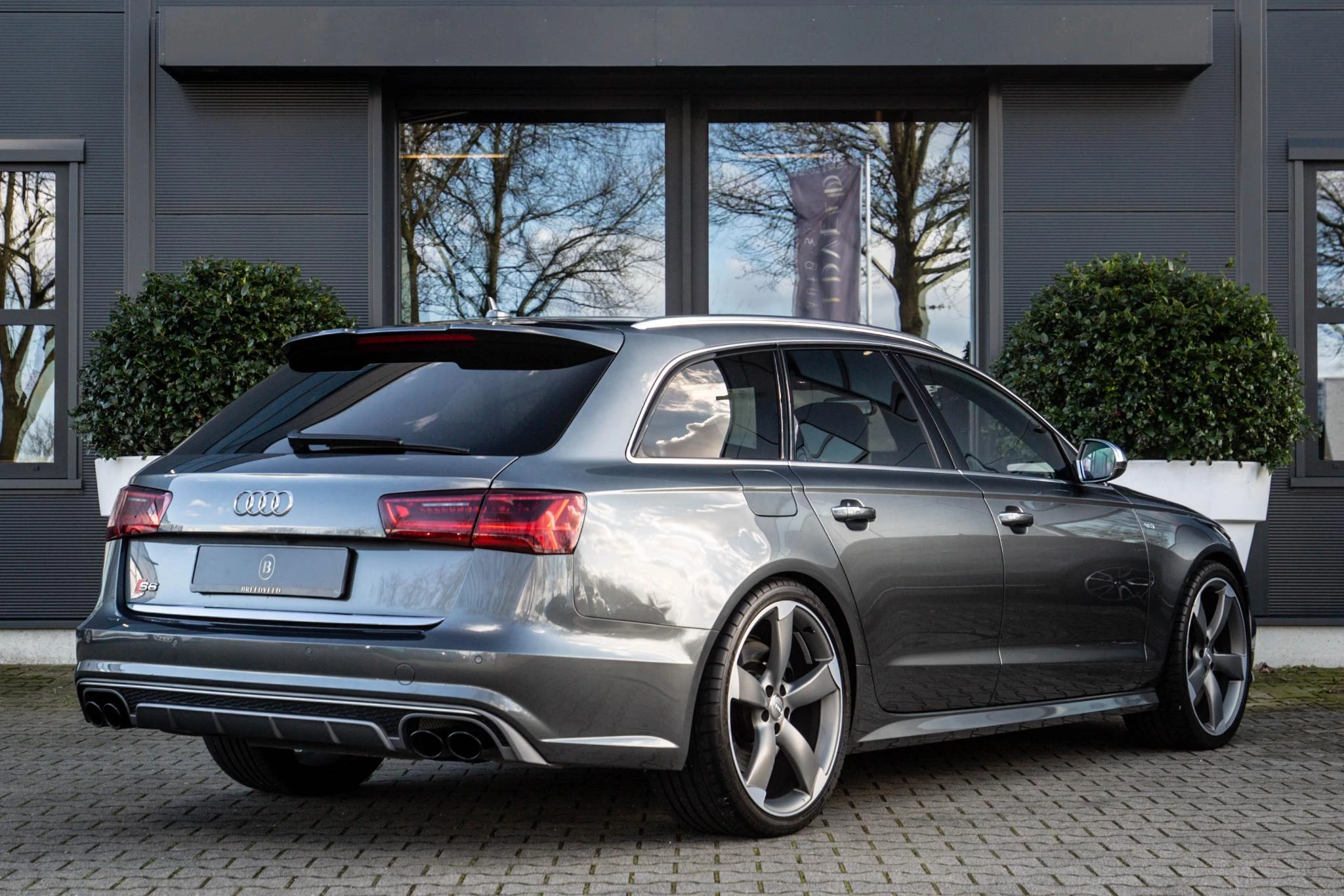 Hoofdafbeelding Audi S6