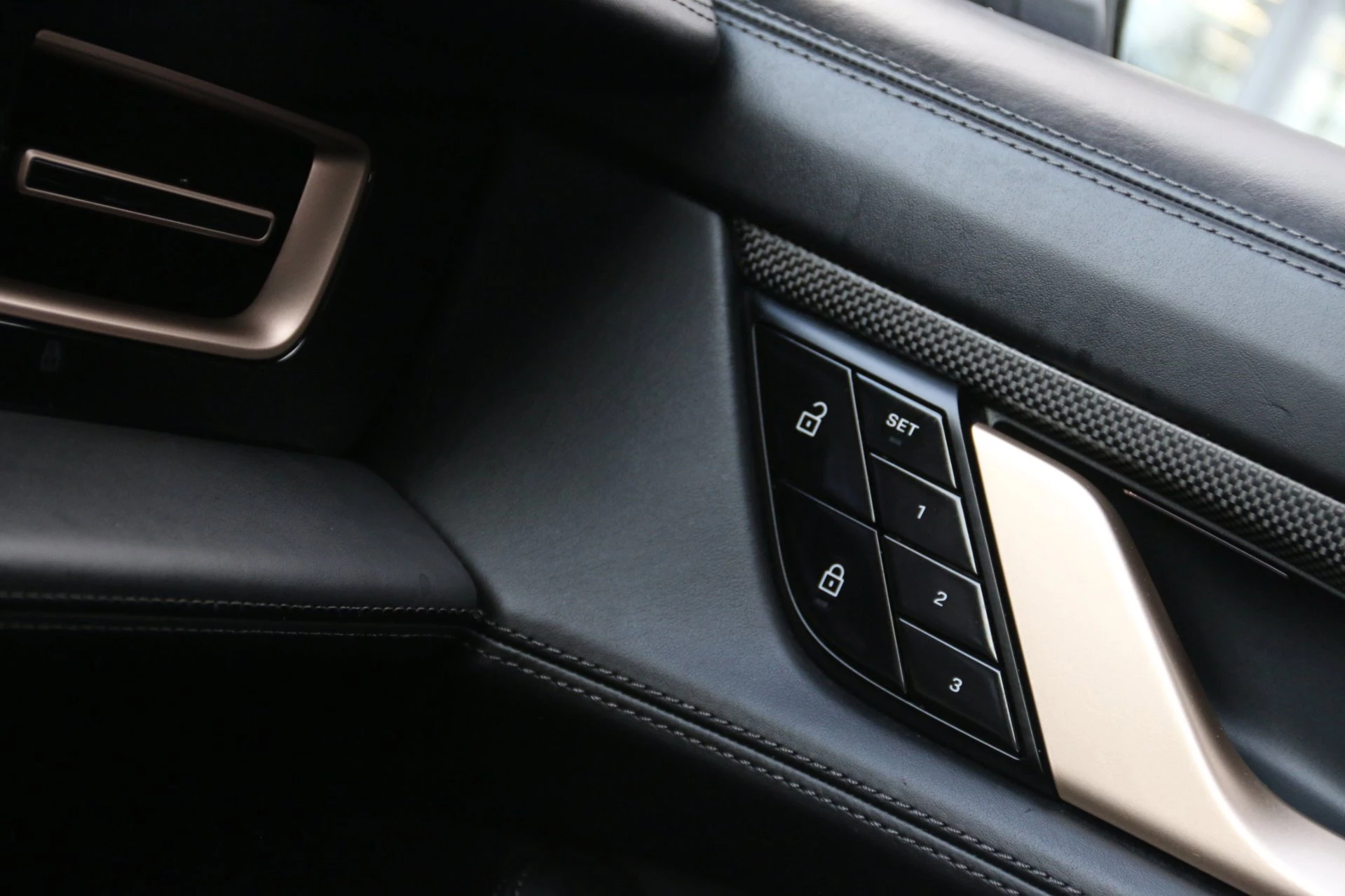 Hoofdafbeelding Porsche Taycan