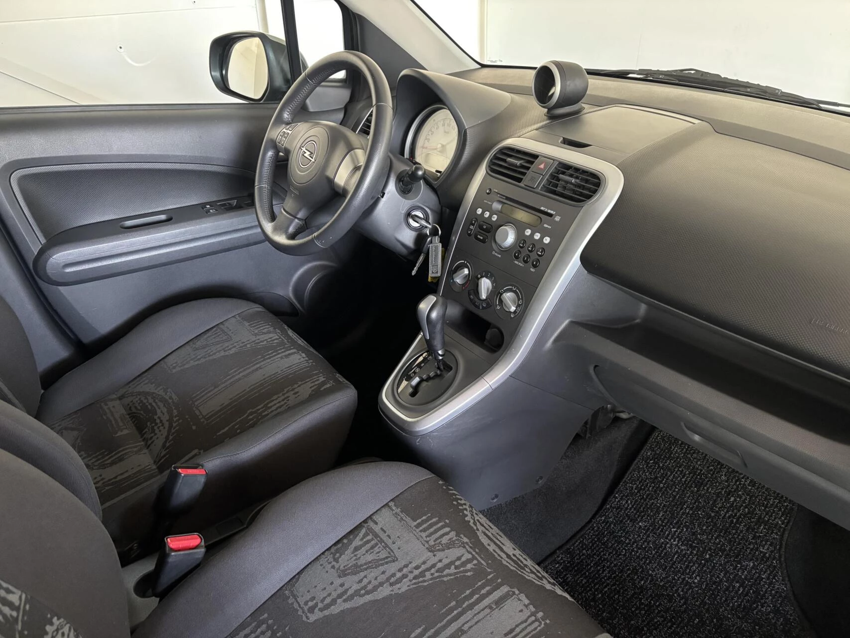 Hoofdafbeelding Opel Agila