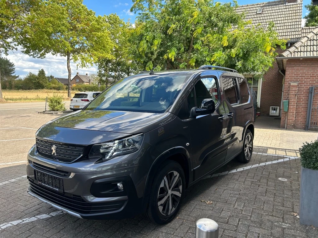 Hoofdafbeelding Peugeot Rifter