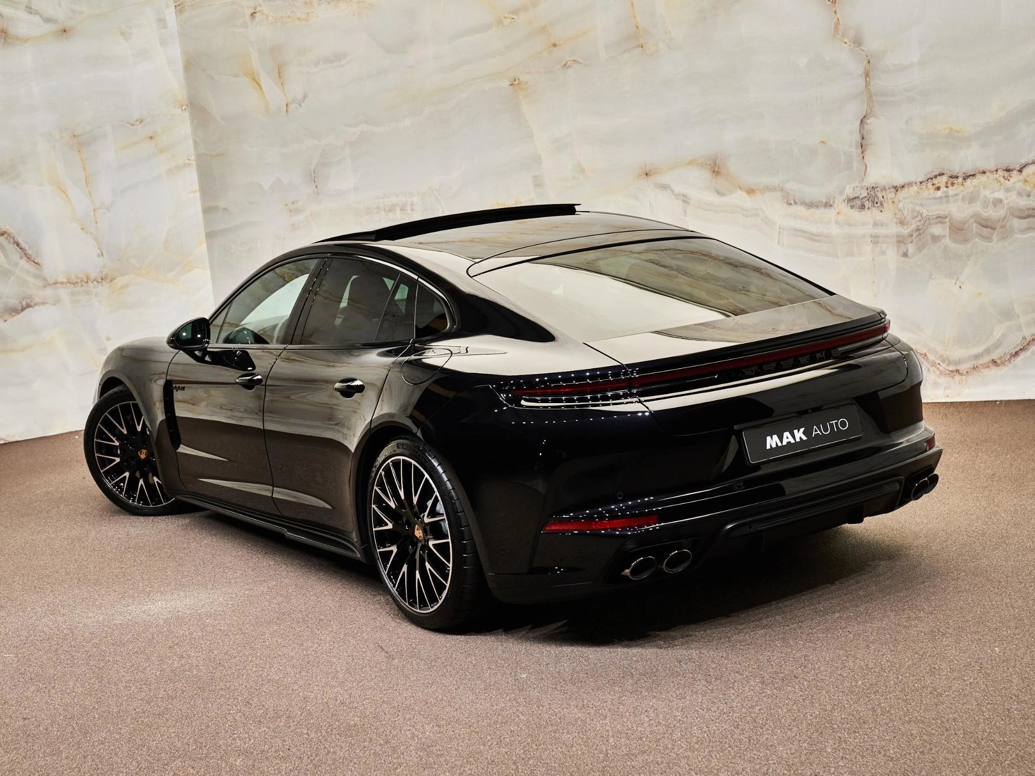 Hoofdafbeelding Porsche Panamera