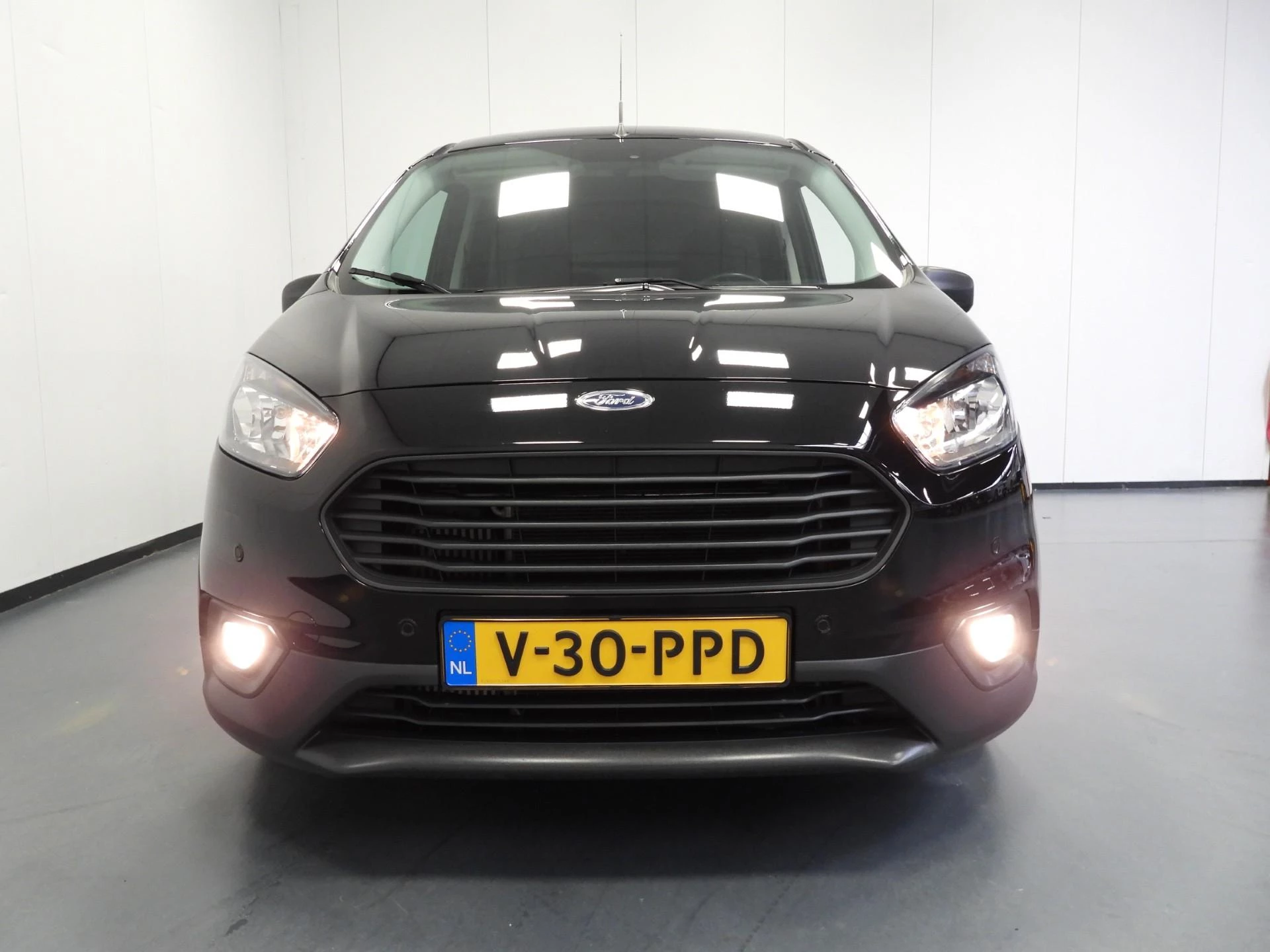 Hoofdafbeelding Ford Transit Courier