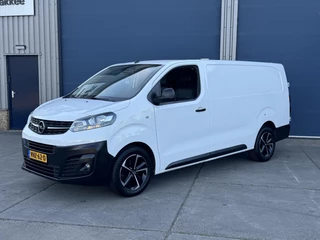 Hoofdafbeelding Opel Vivaro Opel Vivaro 2.0 CDTI L3H1 Edition AIRCO / CRUISE CONTROLE / NAVI / 3 ZITS / TREKHAAK / CAMERA