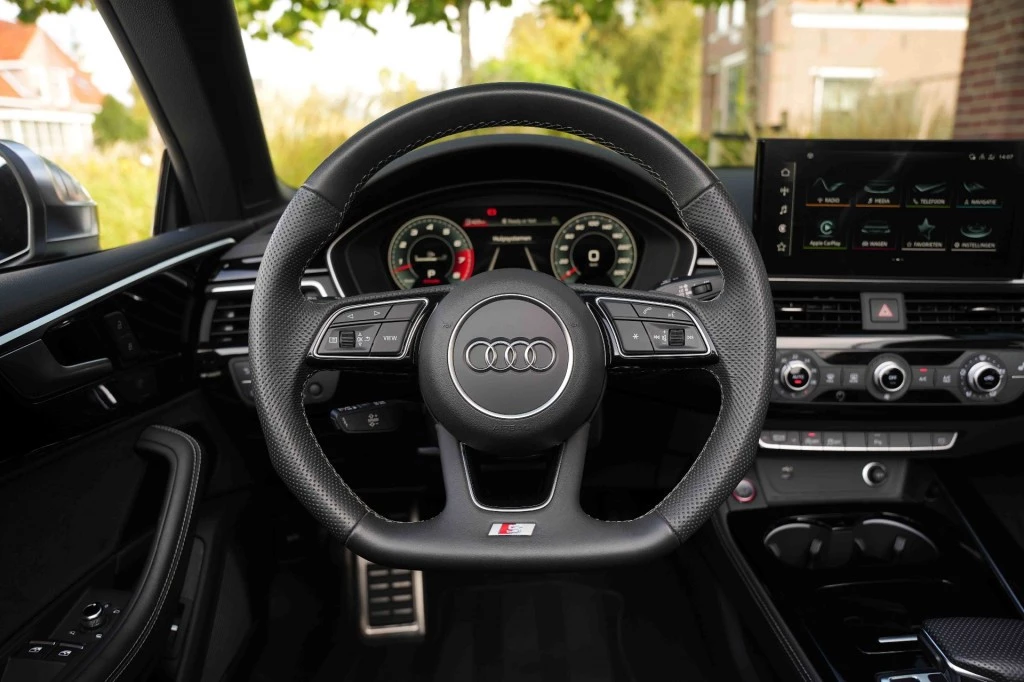 Hoofdafbeelding Audi S5