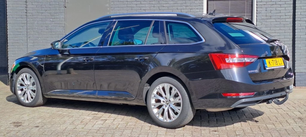 Hoofdafbeelding Škoda Superb