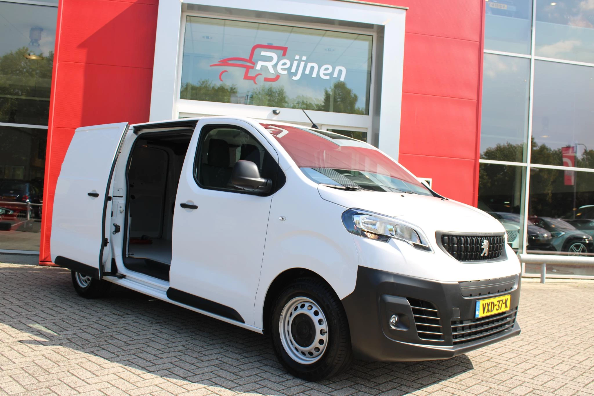 Hoofdafbeelding Peugeot e-Expert
