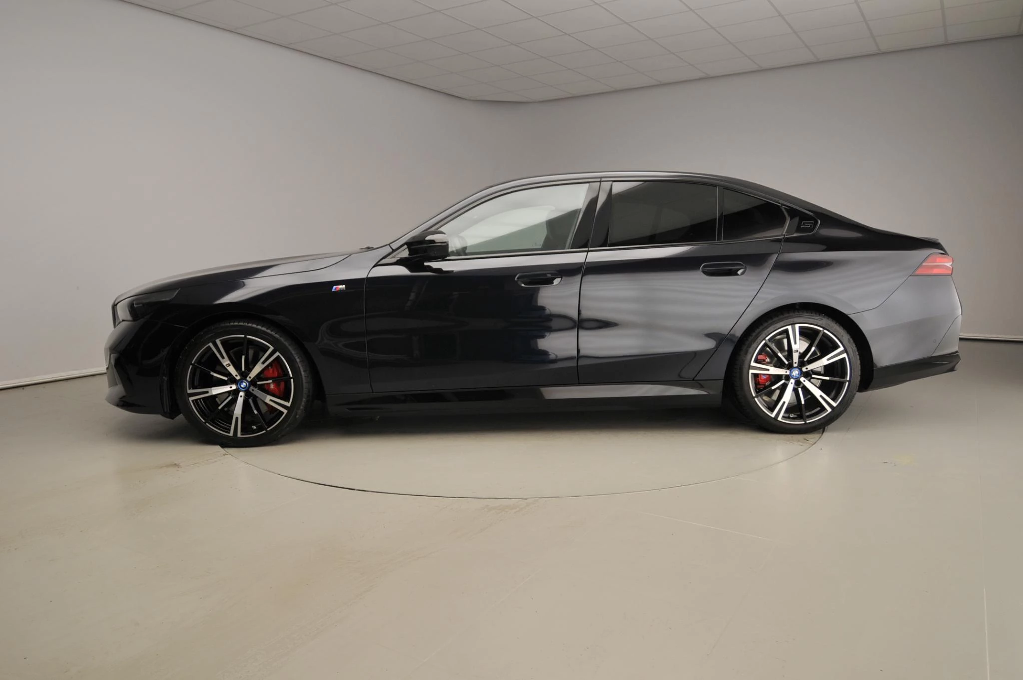 Hoofdafbeelding BMW i5