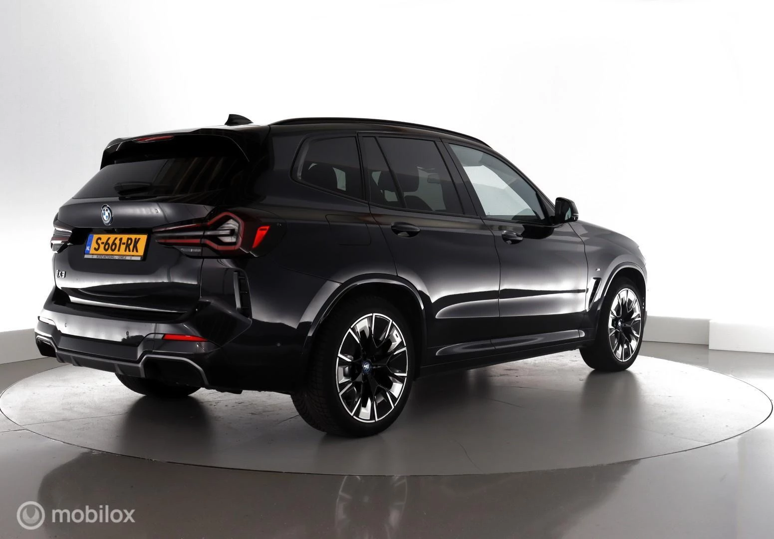 Hoofdafbeelding BMW iX3
