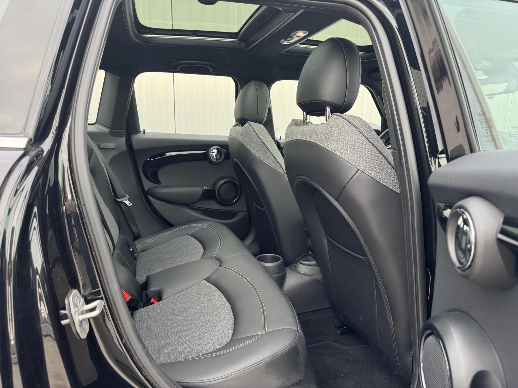 Hoofdafbeelding MINI One