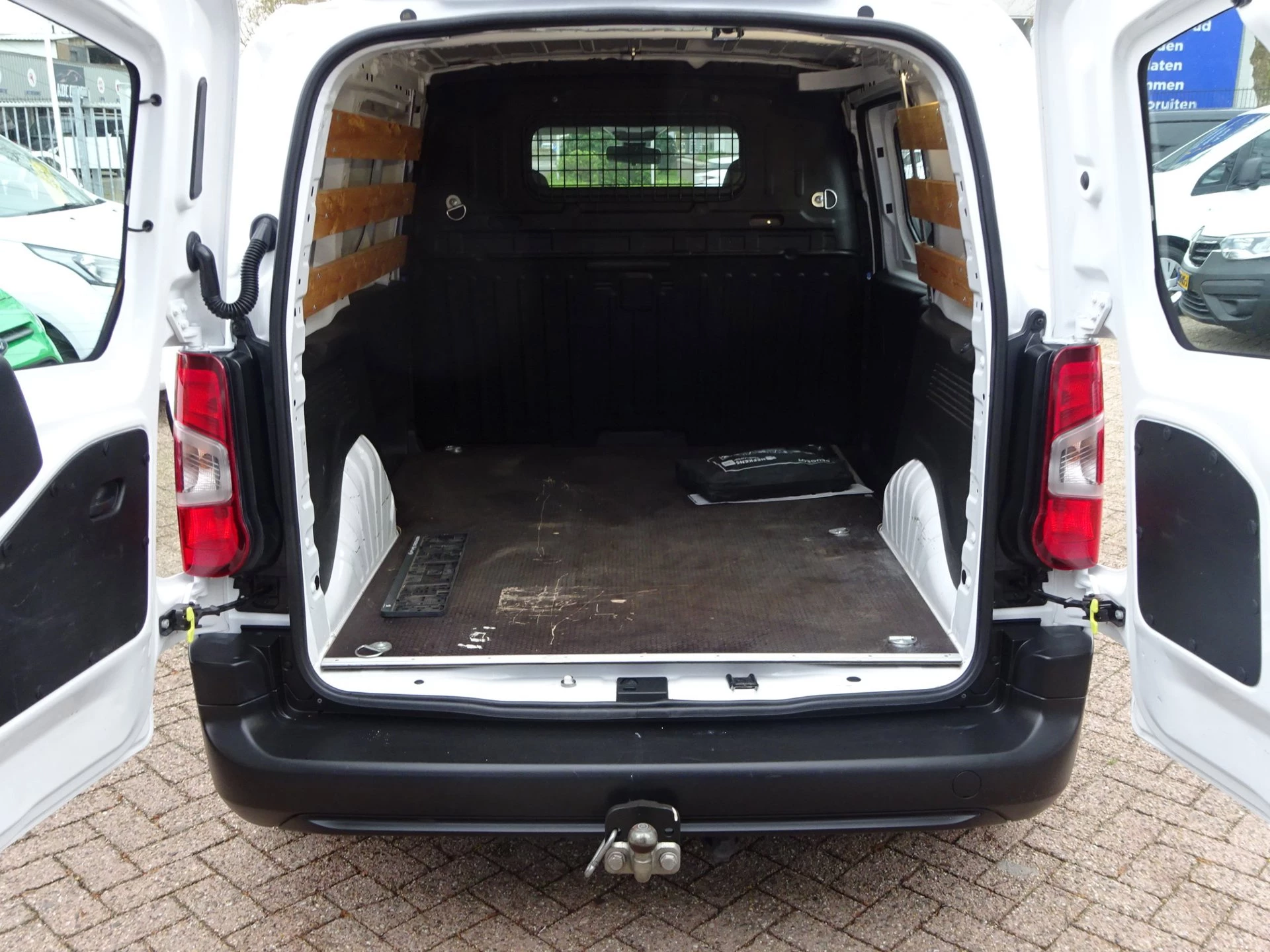 Hoofdafbeelding Peugeot Partner