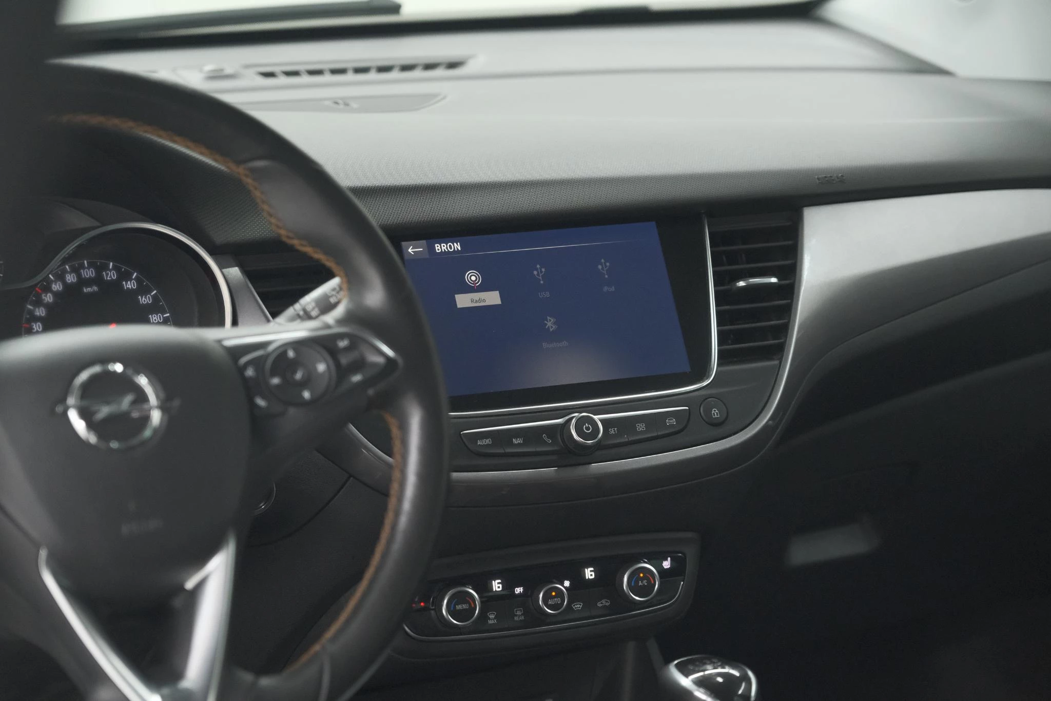 Hoofdafbeelding Opel Crossland X