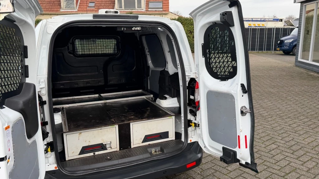 Hoofdafbeelding Ford Transit Courier