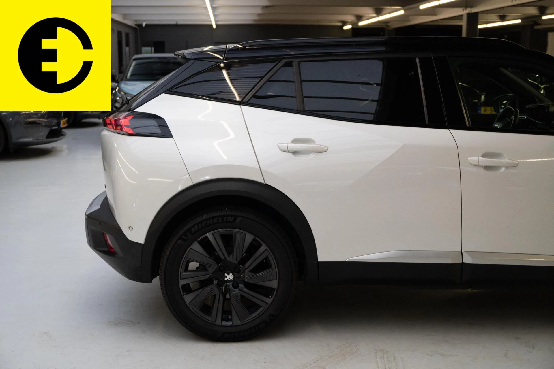 Hoofdafbeelding Peugeot e-2008