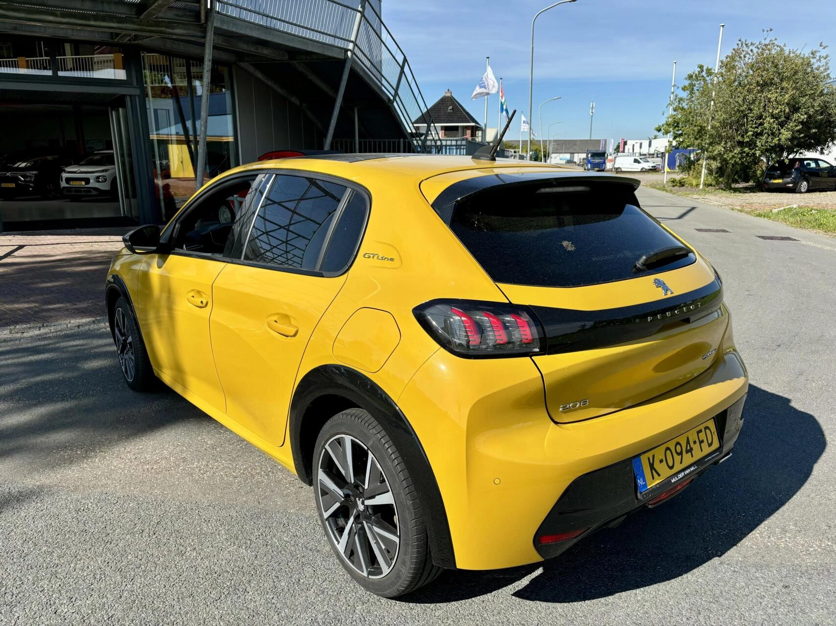Hoofdafbeelding Peugeot 208