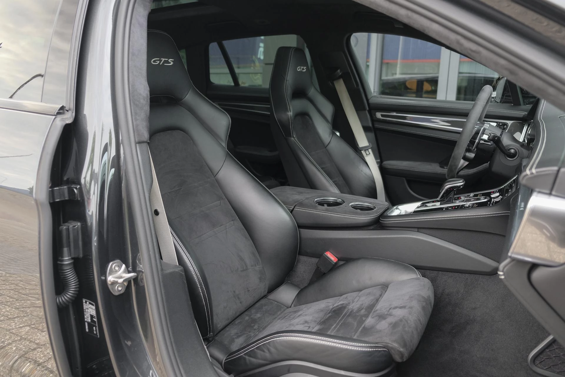Hoofdafbeelding Porsche Panamera