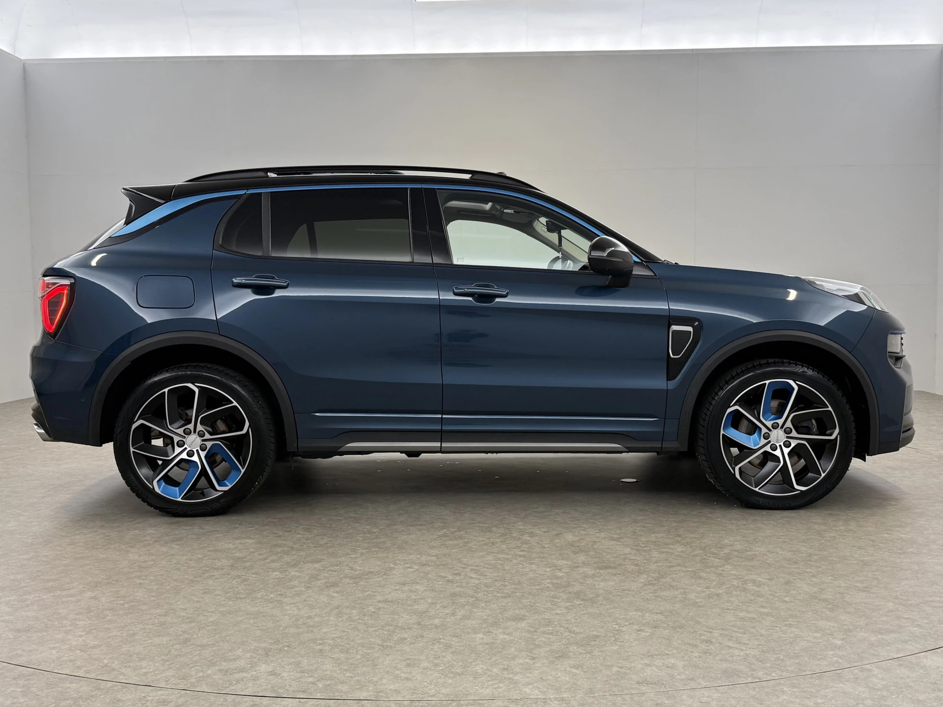 Hoofdafbeelding Lynk & Co 01