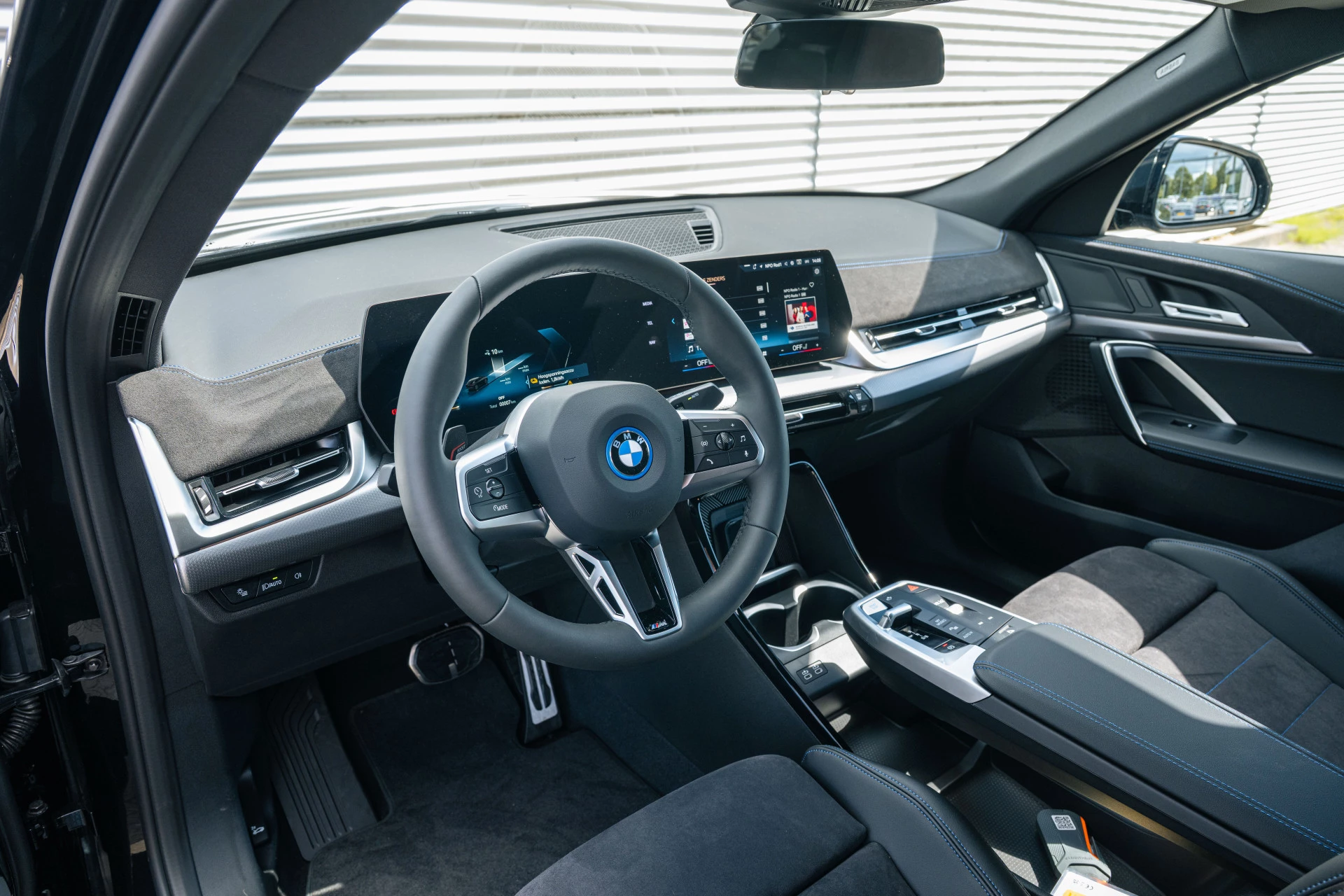 Hoofdafbeelding BMW iX2